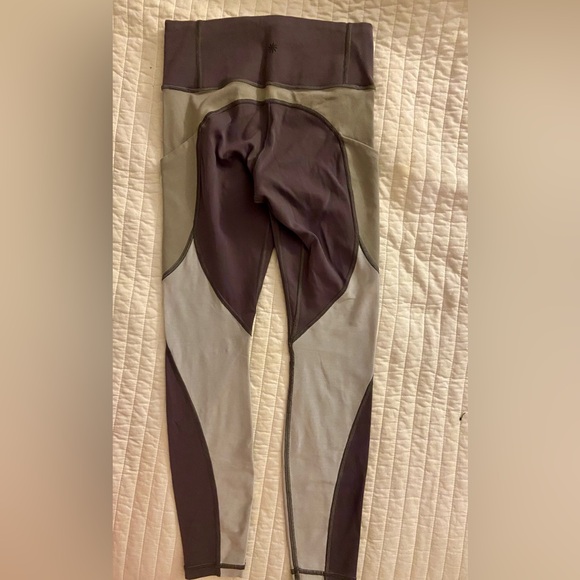 Athleta Leggings Small Colorblock Up for Anything 7/8 Gray White Pockets 209921 - Picture 8 of 9